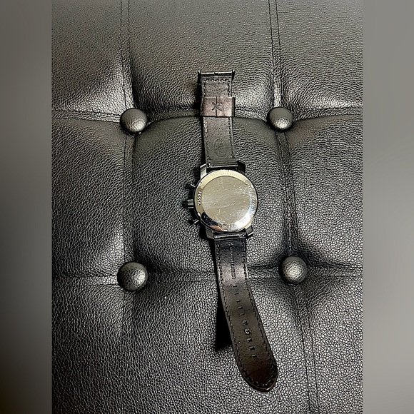 Fossil Watch - Picture 2 of 7